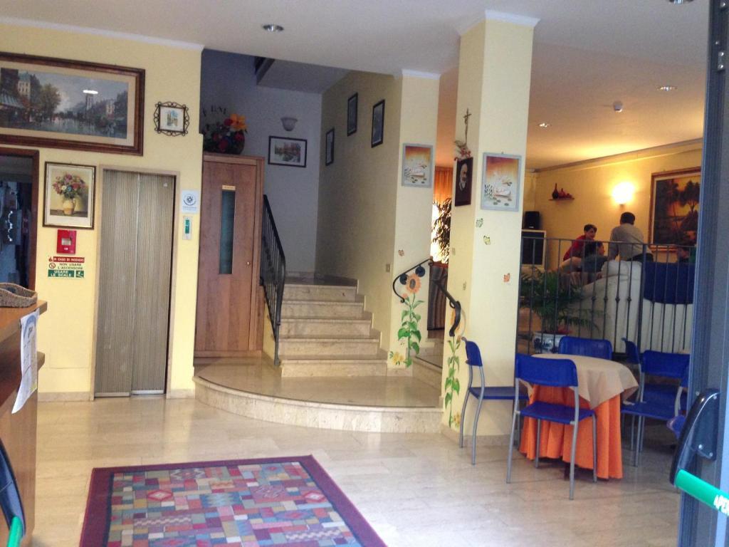 Hotel Marina مونتيكاتيني تيرمي المظهر الخارجي الصورة